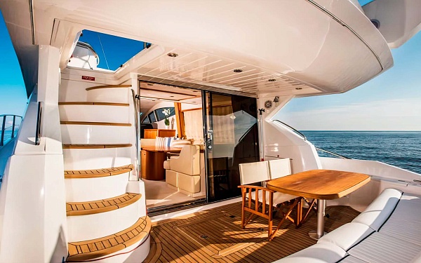 Аренда моторной яхты Sunseeker 52 на Миконосе, Греция